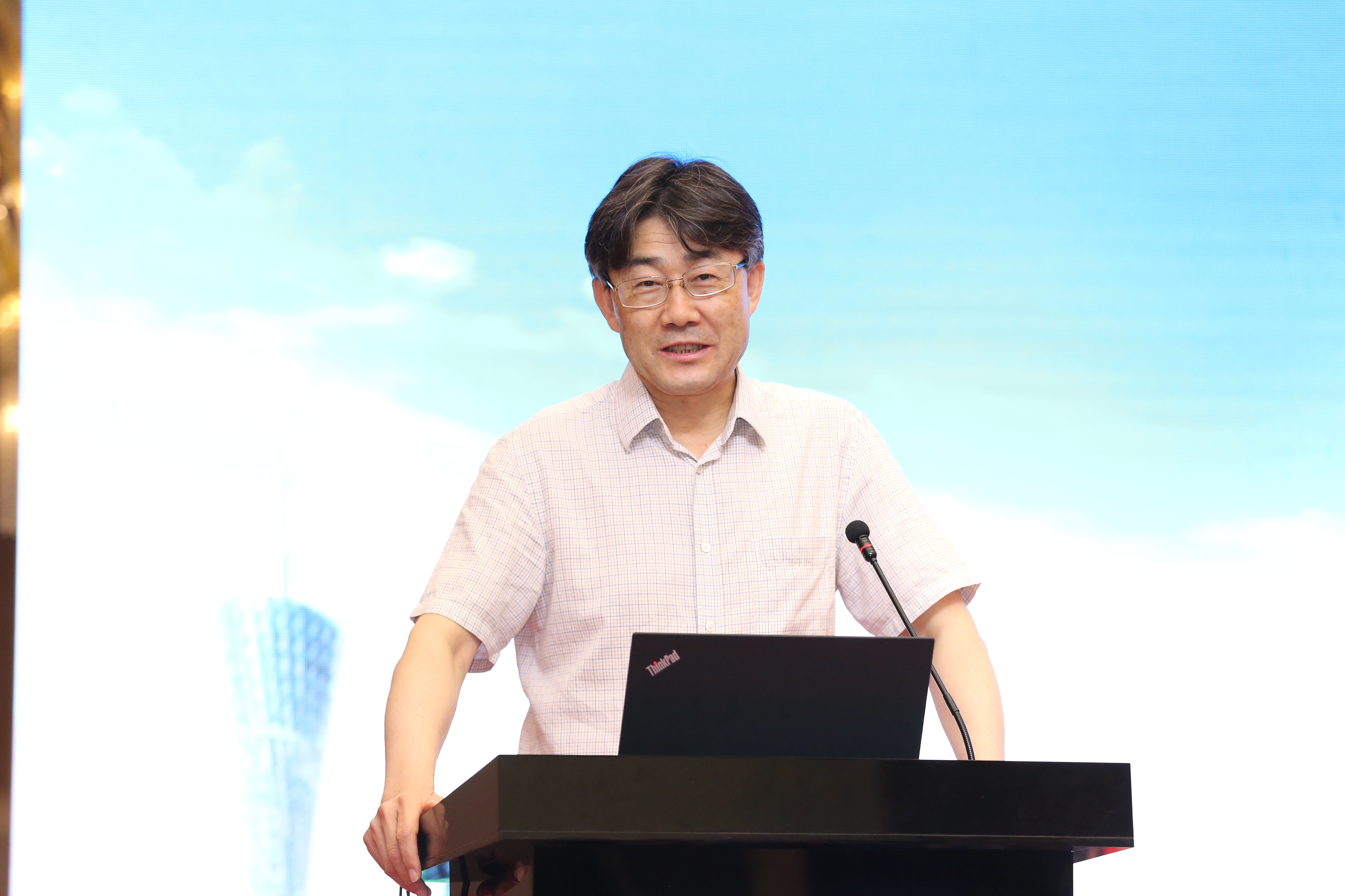 高福院士2.jpg W020210111401623385737.jpg